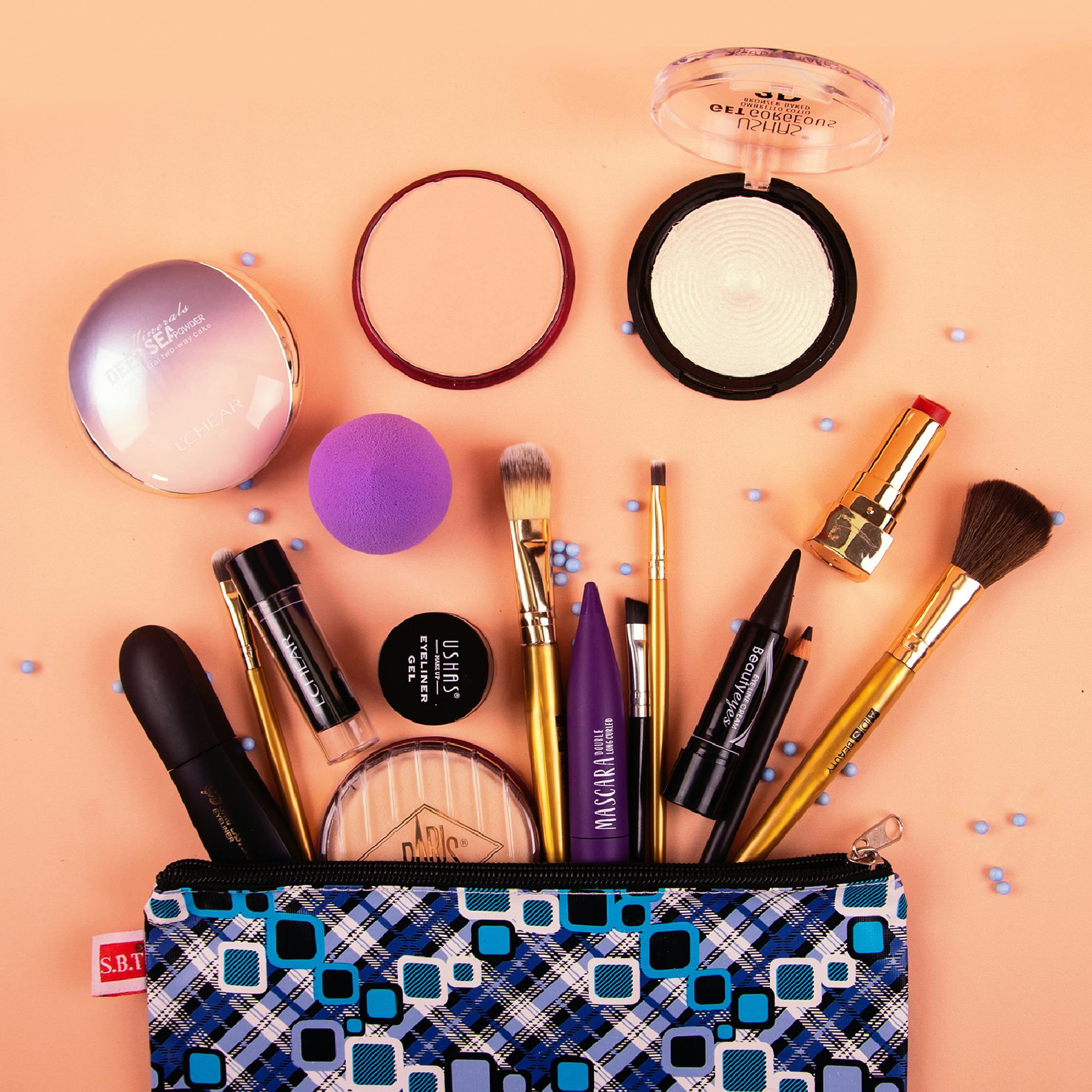 How Can You Pick the Perfect Nail Polish Supplier for Your Brand’s Success