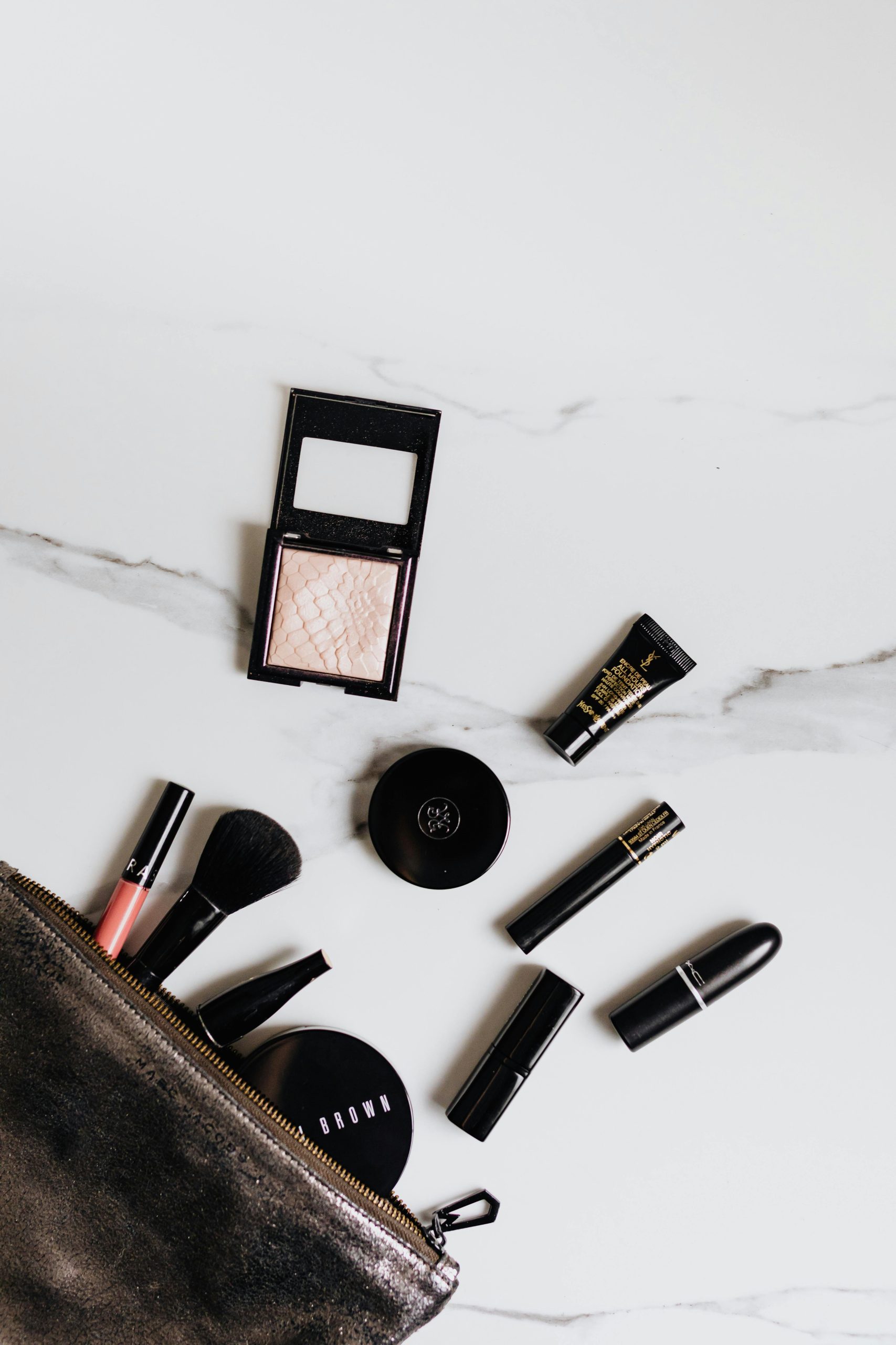 What Are the Strategic Differences Between a Lipstick Supplier and Manufacturer