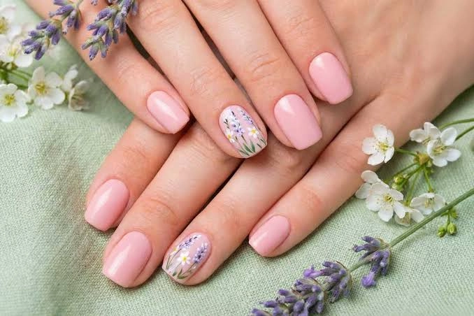Matte Nails in 2026 Matte vs. Glossy Finishes and How to Choose